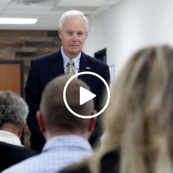 Sen. Johnson talks to business owners