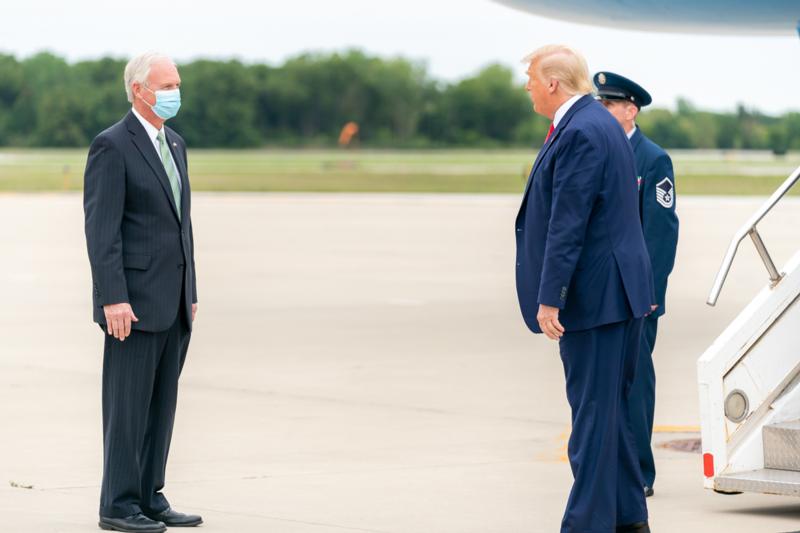 Sen. Johnson Greets President Trump at Air Force One